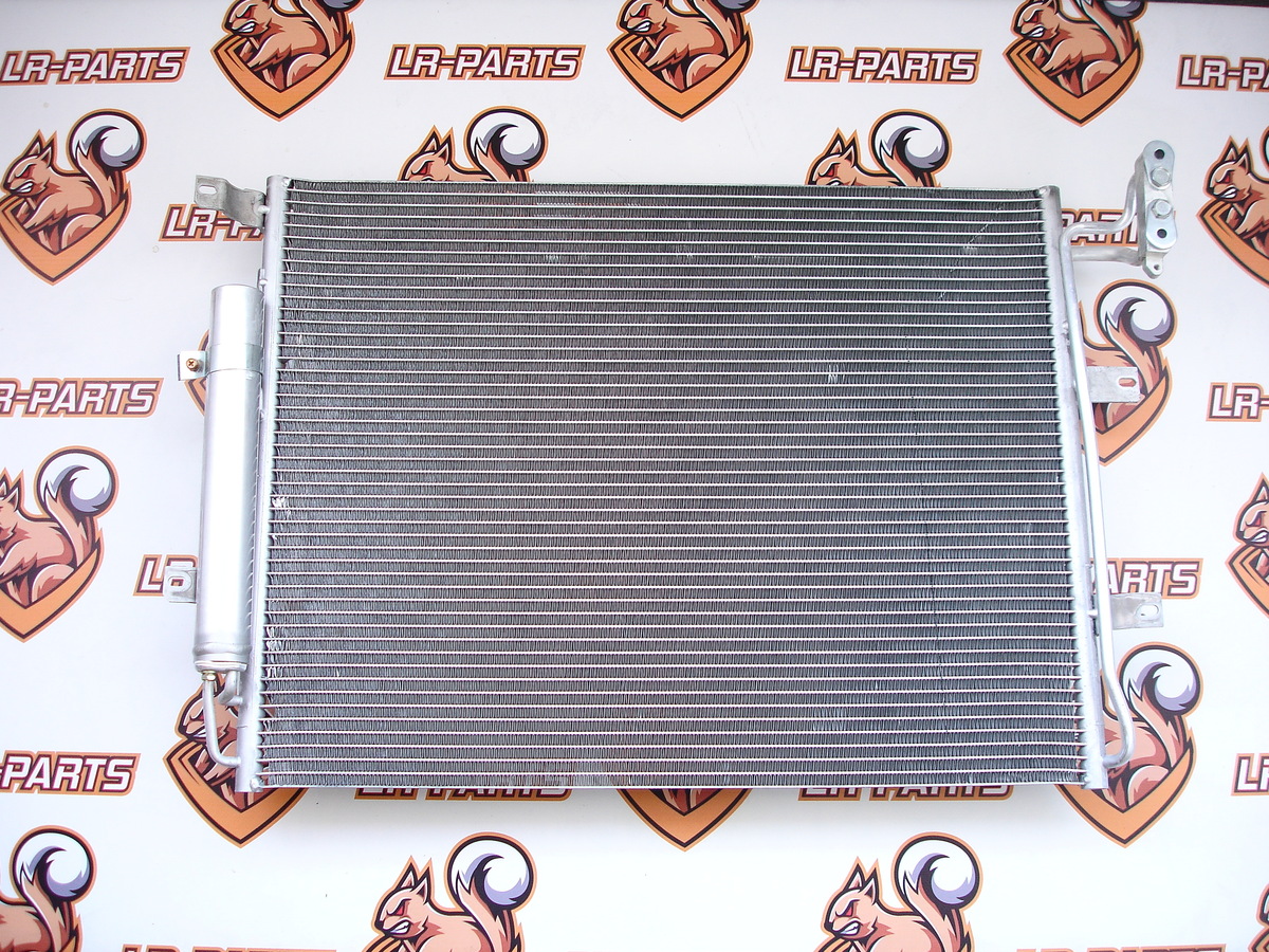 LR022744 Chłodnica klimatyzacji Range Rover 4.4D