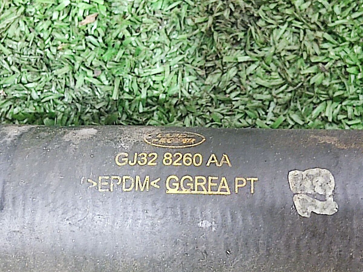 LR072035 Cooling hose Jaguar E-Pace X540 (2017-) Used