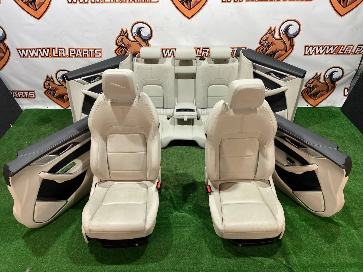 T4A43835 Jaguar F-Pace X761 (2017-) Used Salon Seats and Door Cards
