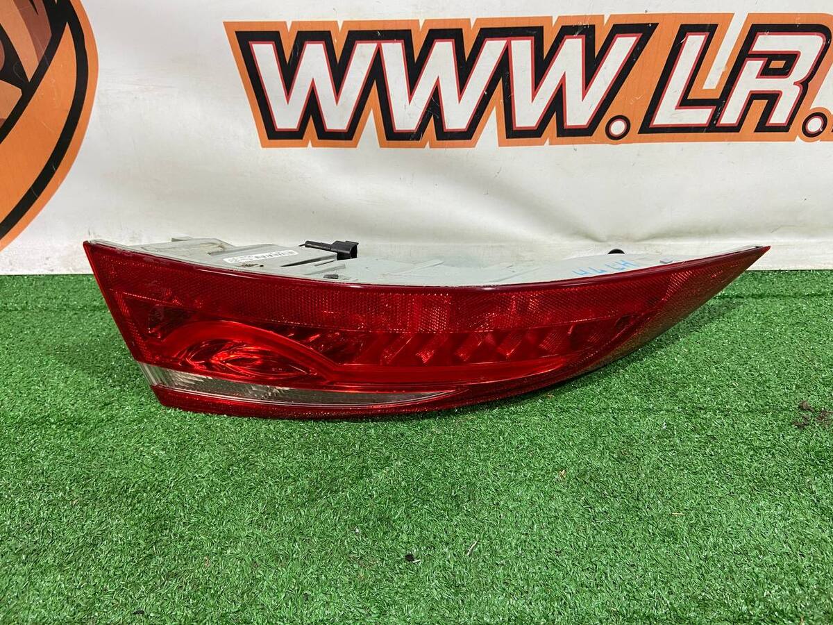 T2H22639 Lampa błotnika tylnego lewa Jaguar XF X260 (2015-) używana