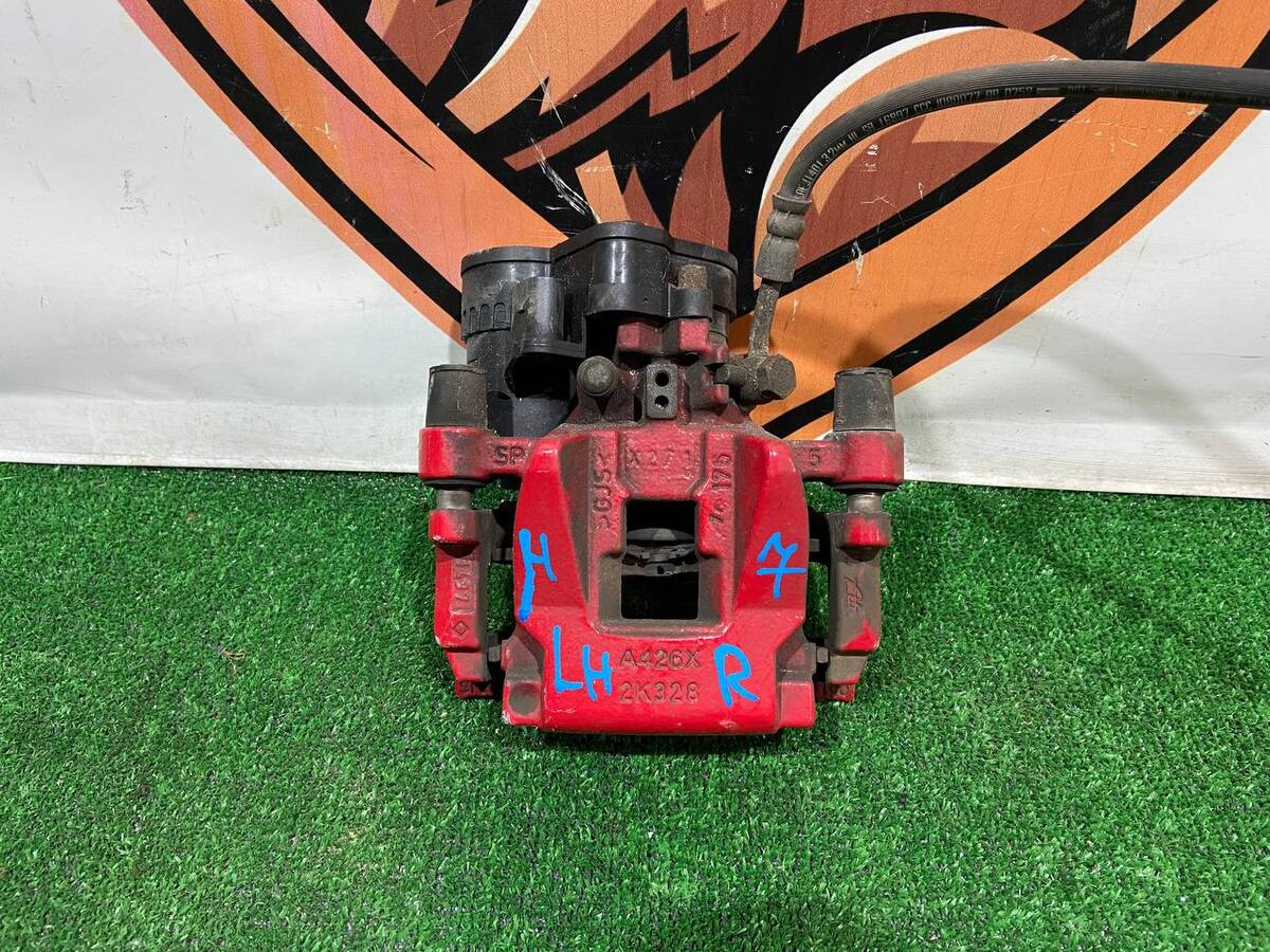 T2H37950 Caliper rear left Jaguar F-Pace X761 (2017-) used