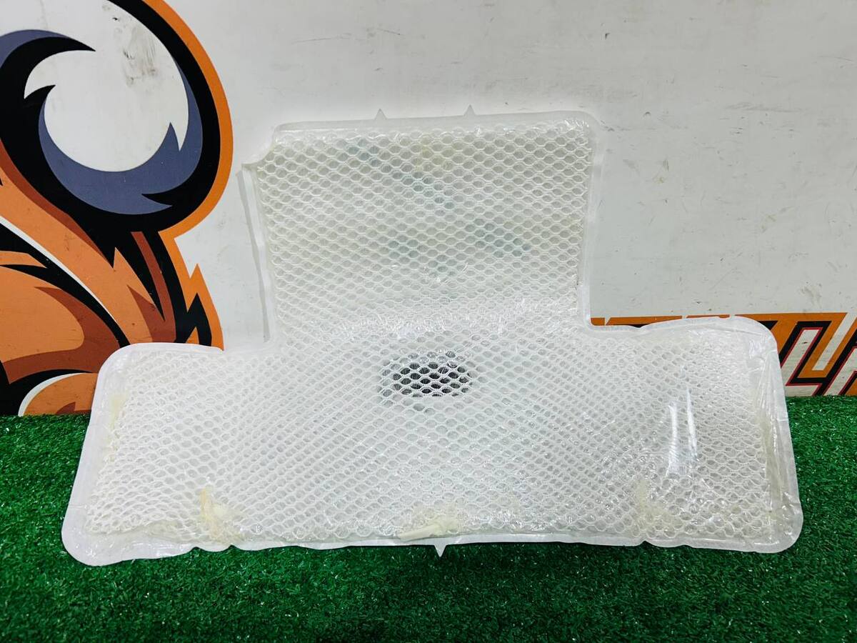 T2H42625 Air Conditioner Grille Front Seat Backrest Jaguar F-Pace X761 (2017-) Used