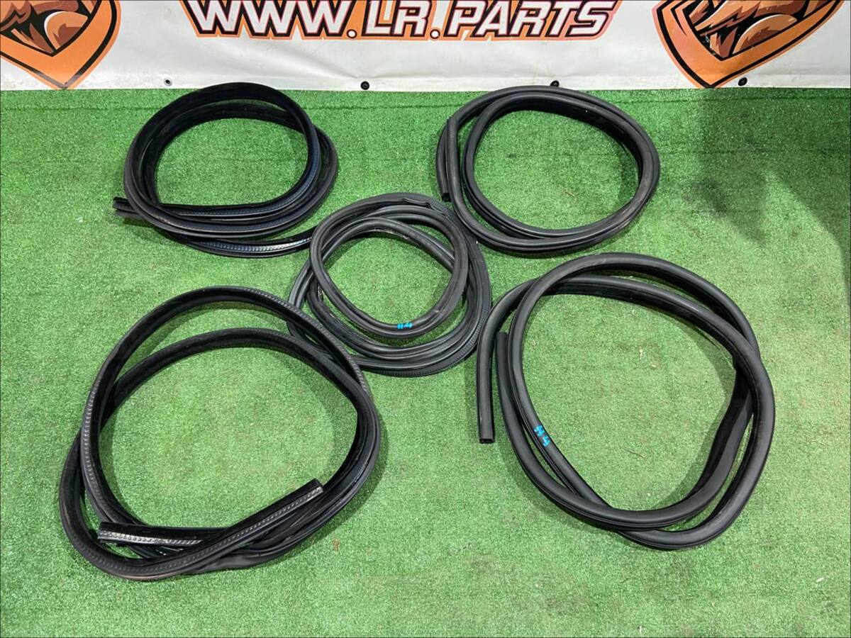 T2H48317 Used door rubber set for Jaguar XF X260 (2015-)