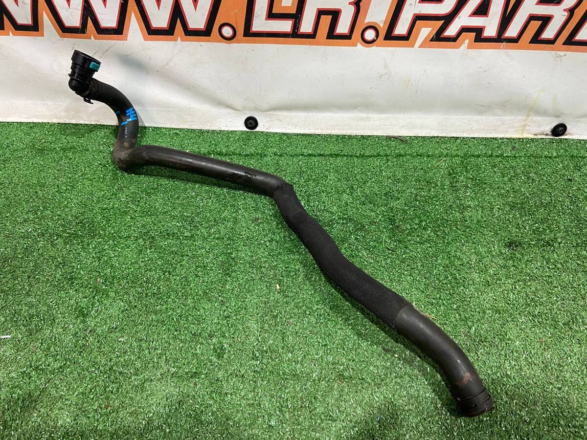 T2H6204 Additional Radiator Hose Used Jaguar XF X260 (2015-)
