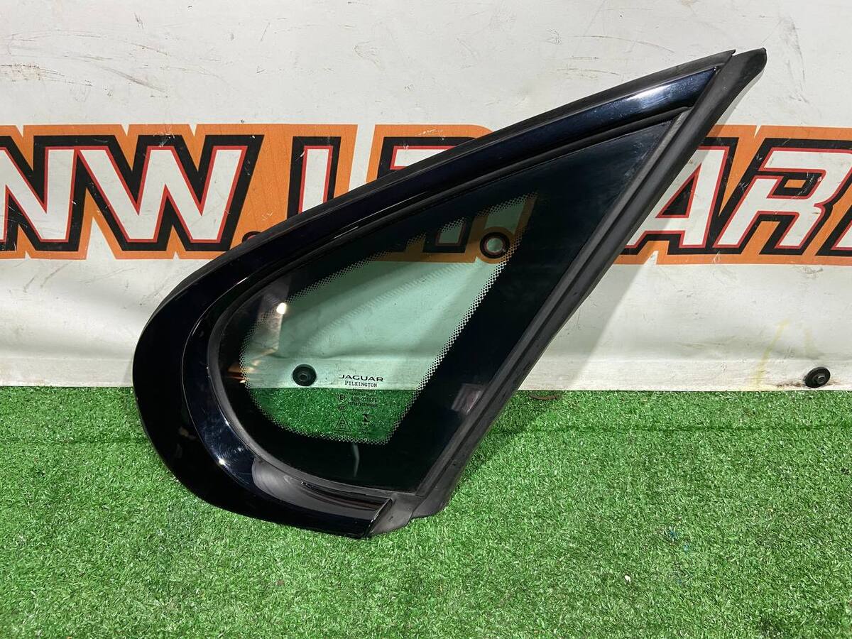 T2H7054 Body glass side right rear Jaguar XF X260 (2015-) used
