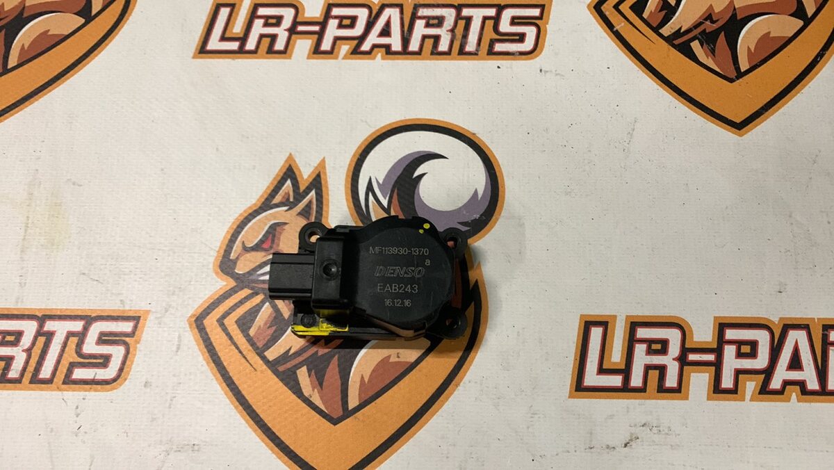 T2H8161 Stepper motor Jaguar F-Pace X761 (2017-) used