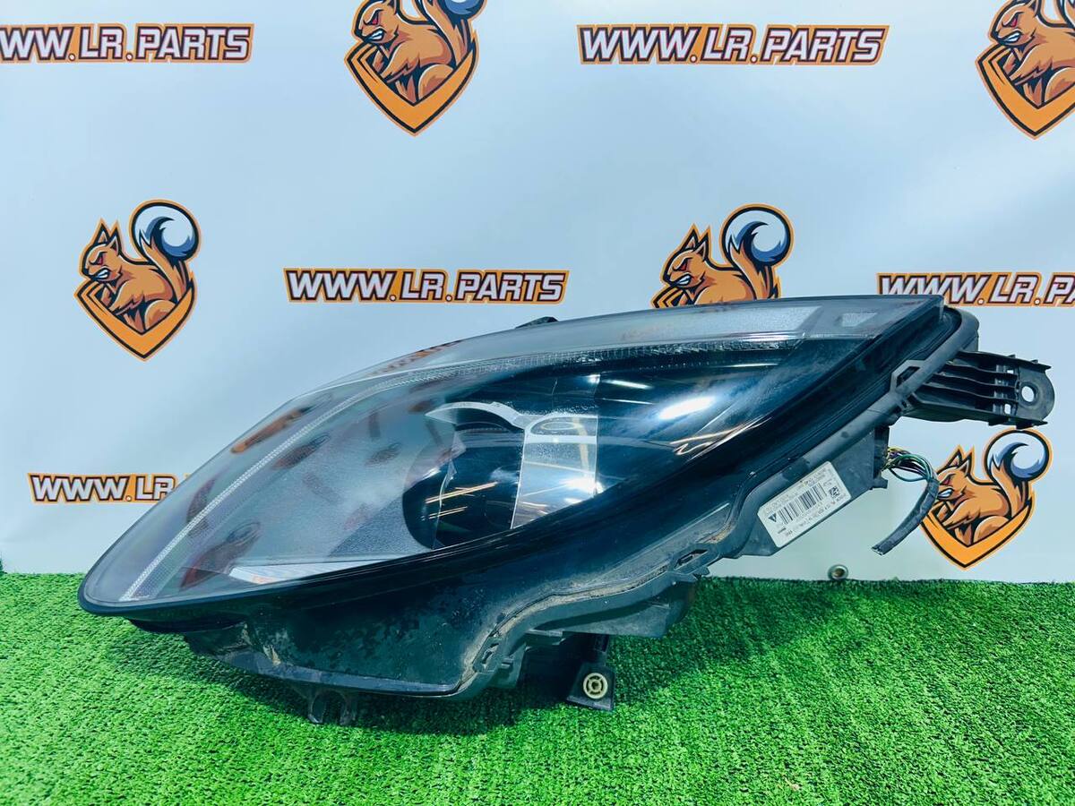 T2R12514 Headlight right bixenon Jaguar F-Type X152 (2014-) Used