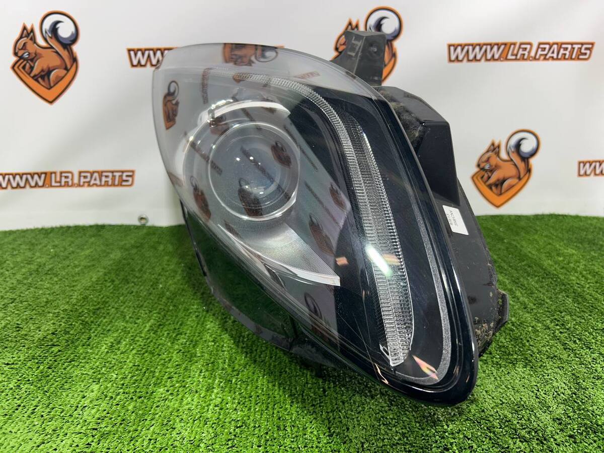 T2R12526 Left headlight bixenon Jaguar F-Type X152 (2014-) Used