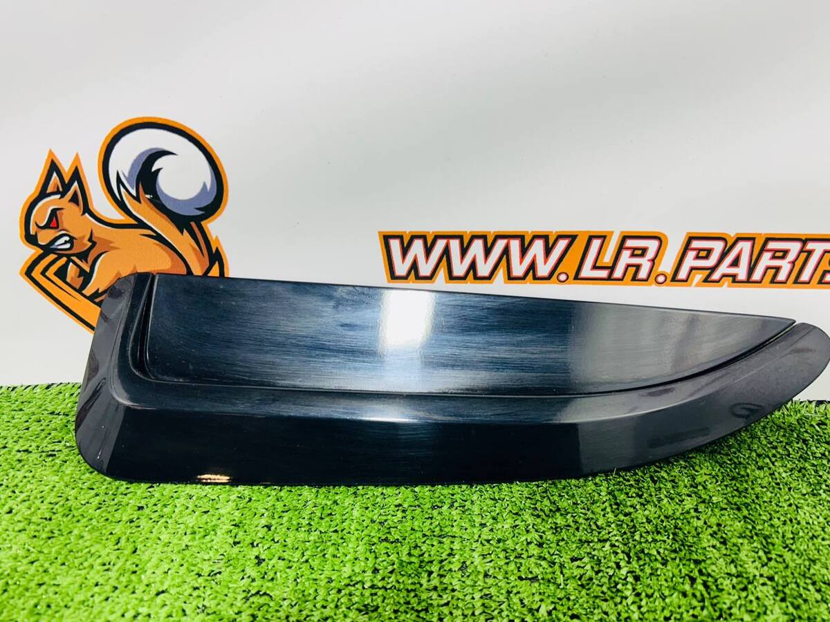 T2R3953 Bonnet Vent Trim Right Jaguar F-Type X152 (2014-) Used