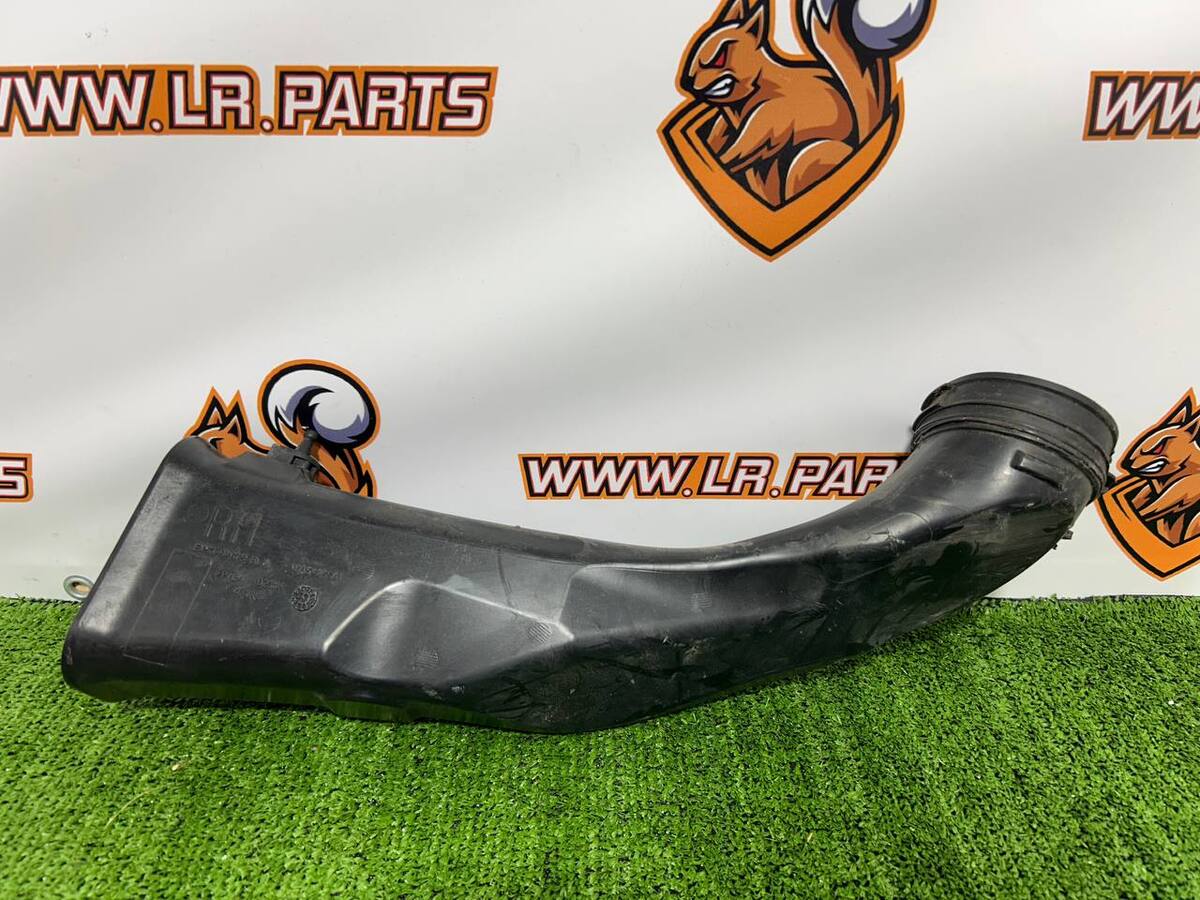 T2R5502 Air duct right lower Jaguar F-Type X152 (2014-) Used