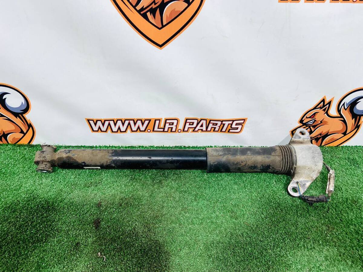 LR090666 Rear shock absorber with left bracket Jaguar I-Pace X590 (2018-) Used