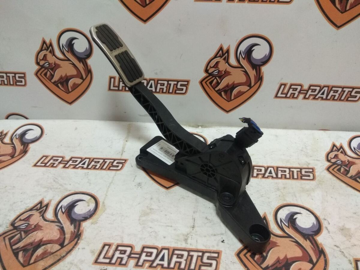 T4A2057 Electric gas pedal Jaguar F-Pace X761 (2017-) used