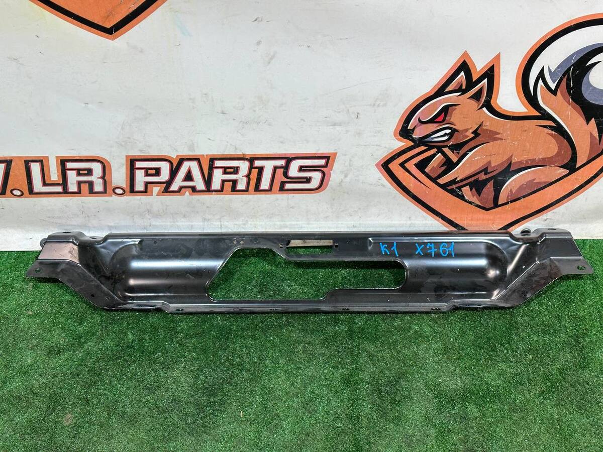 T4A35431 Rear floor bar Jaguar F-Pace X761 (2017-) used