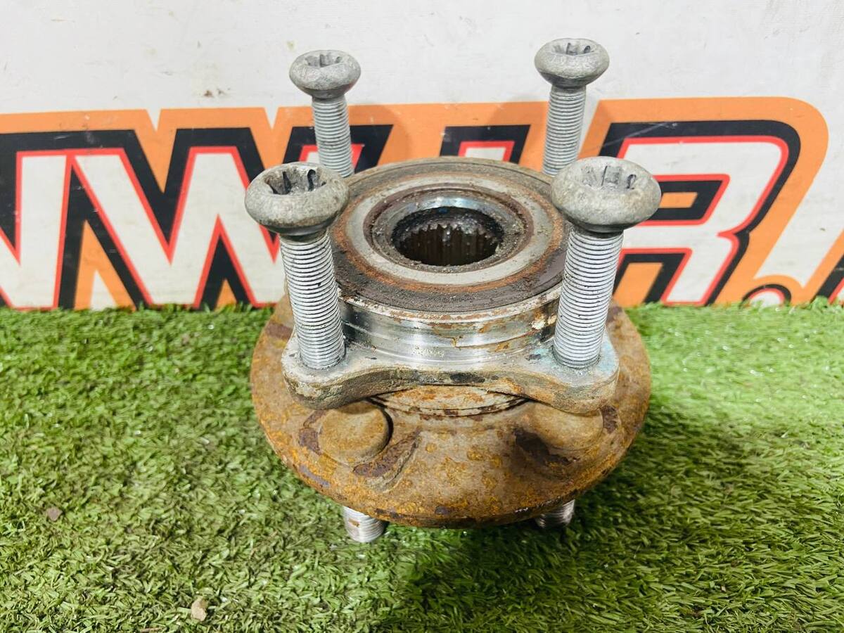 T4A49464 Front hub Jaguar I-Pace X590 (2018-) Used