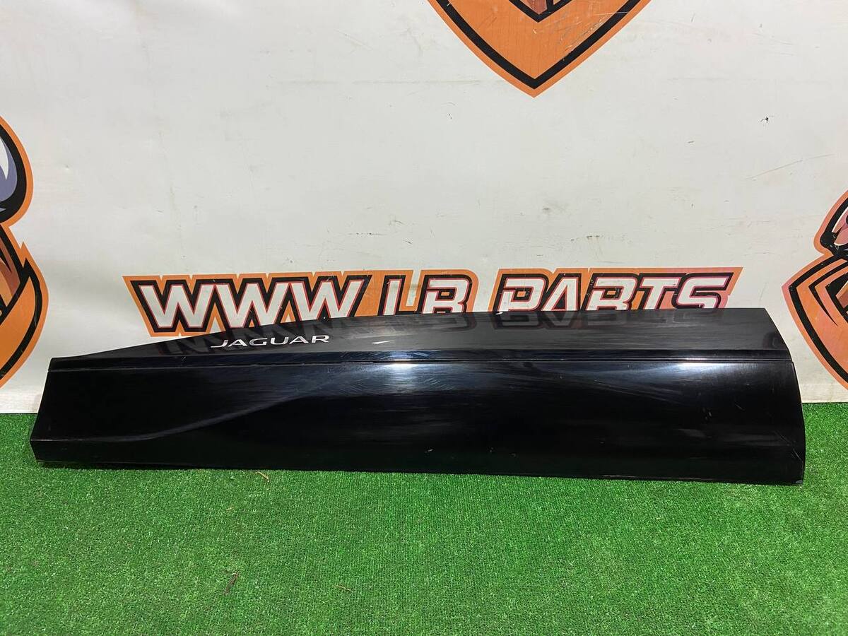 T4K10128LML Front left lower door molding Jaguar I-Pace X590 (2018-) Used