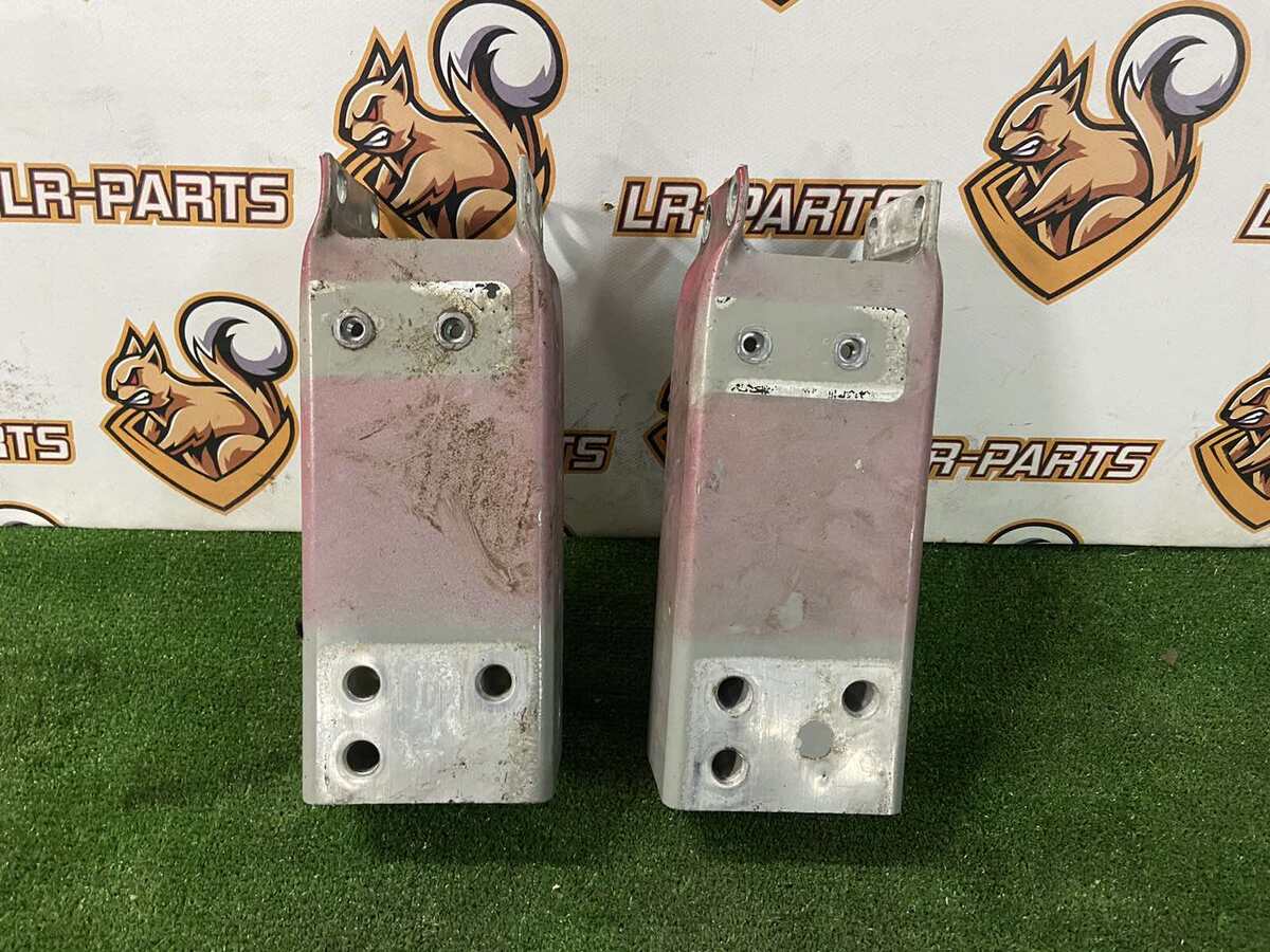 T4K10316 Front Left Right JAGUAR I-PACE Booster Bracket Used