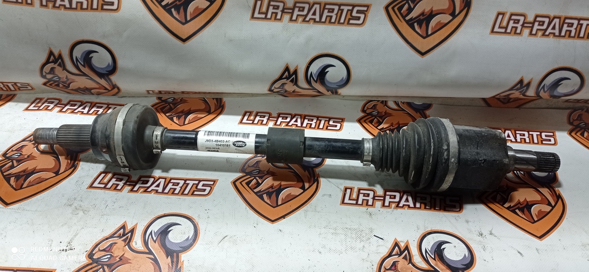 T4K1076 Rear axle shaft Jaguar I-Pace (2018-) Used