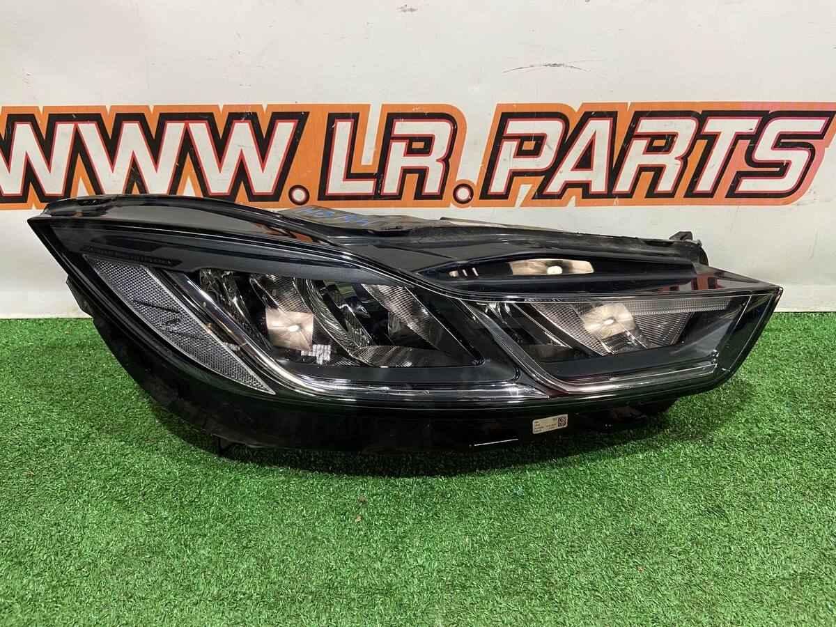 T4K11258 Reflektor prawy Jaguar I-Pace (2018-) używany